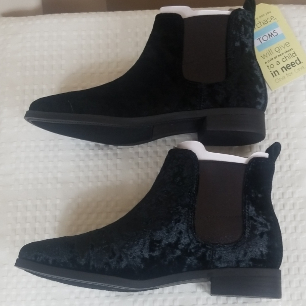 TOMS Ella Black Velvet Booties